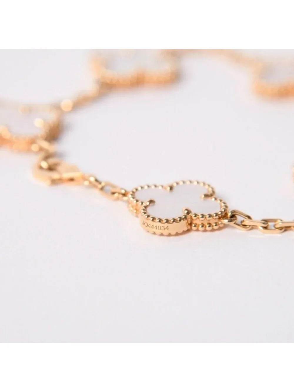 Van Cleef & Arpels brand van